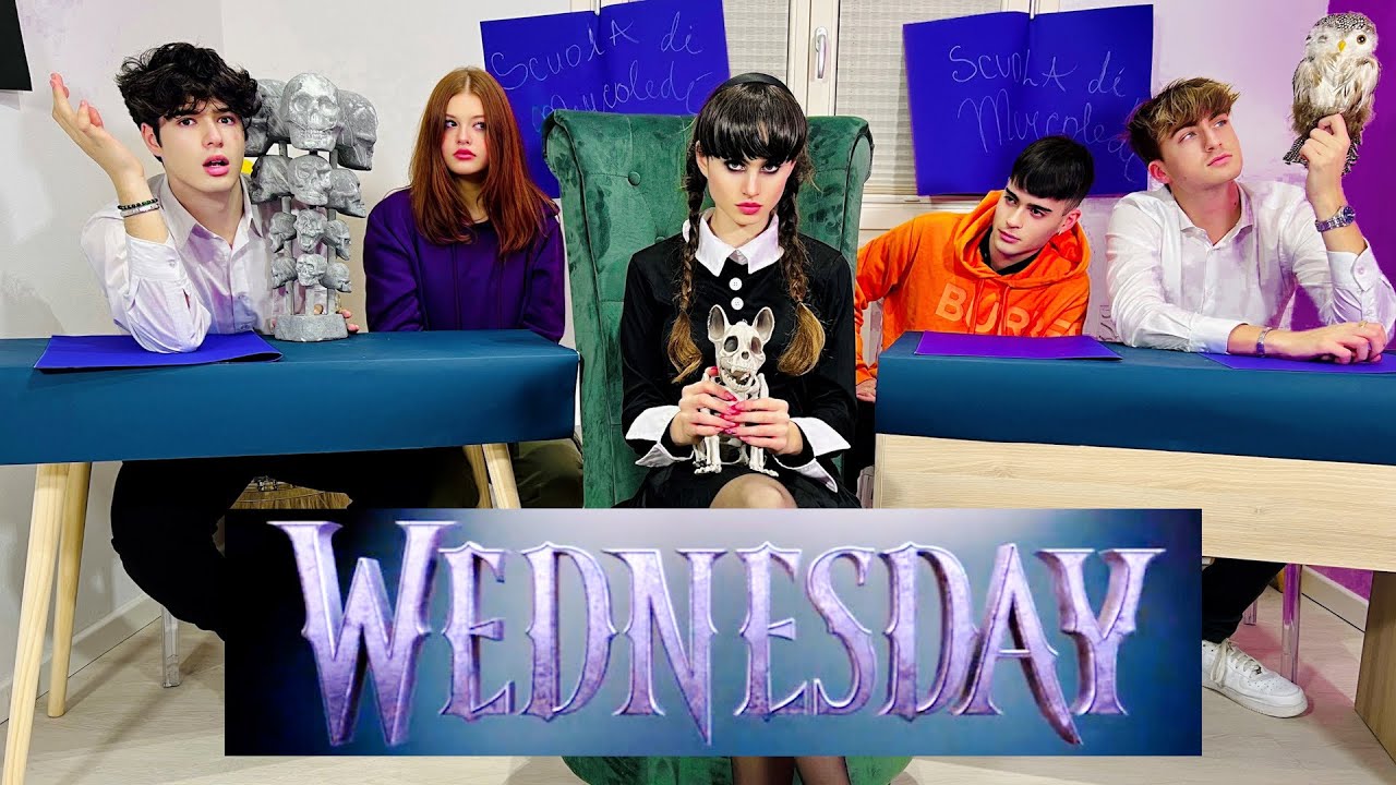 AMICI VS NEMICI NELLA SCUOLA DI MERCOLEDÌ DELLA FAMIGLIA ADDAMS !!! - by Charlotte M.