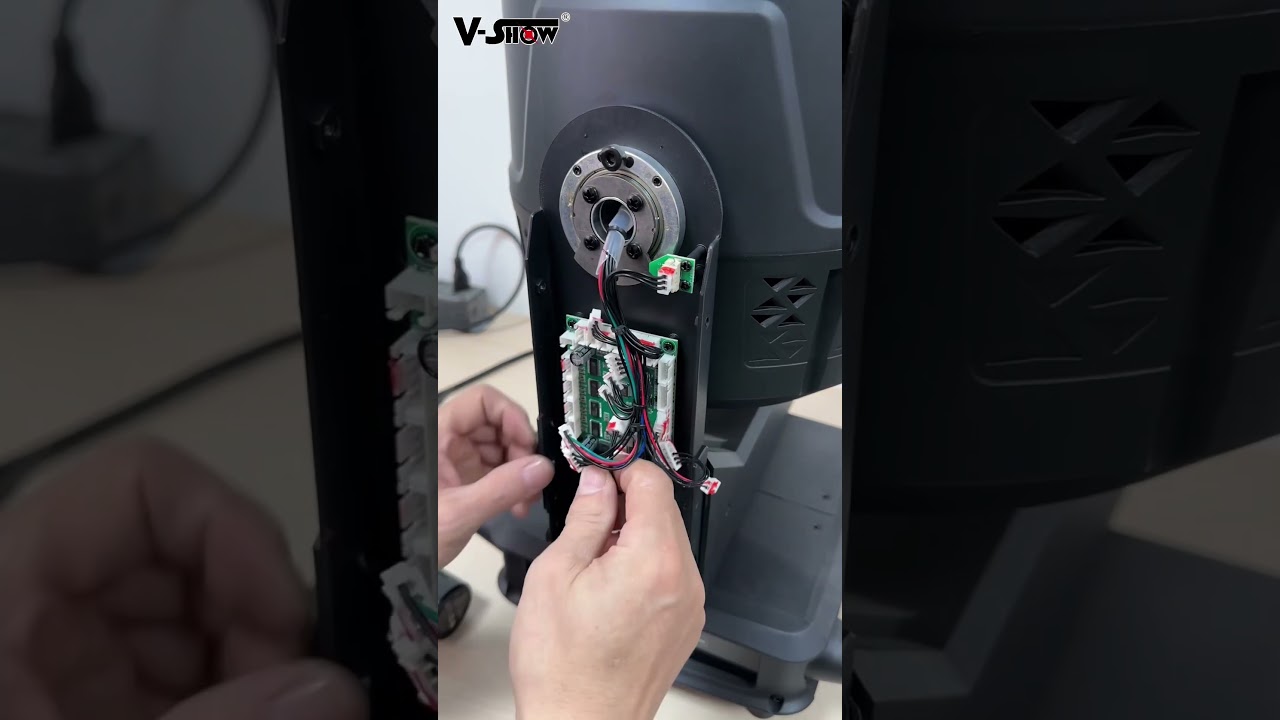 VSHOW CLASS:how to replace R1940L moving head light motor control board
