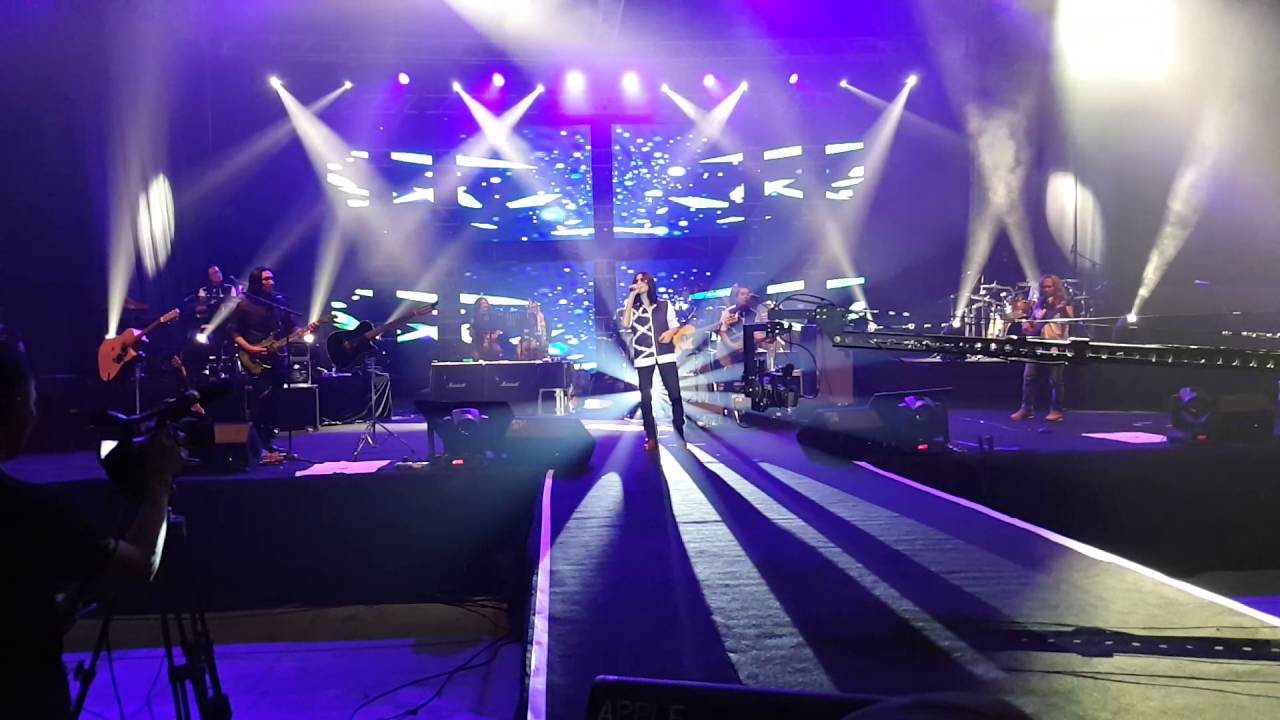 KONSERT 2 DEKAD KEMBALI TERJALIN 2016  -  KITA TERPAKSA BERMUSUHAN