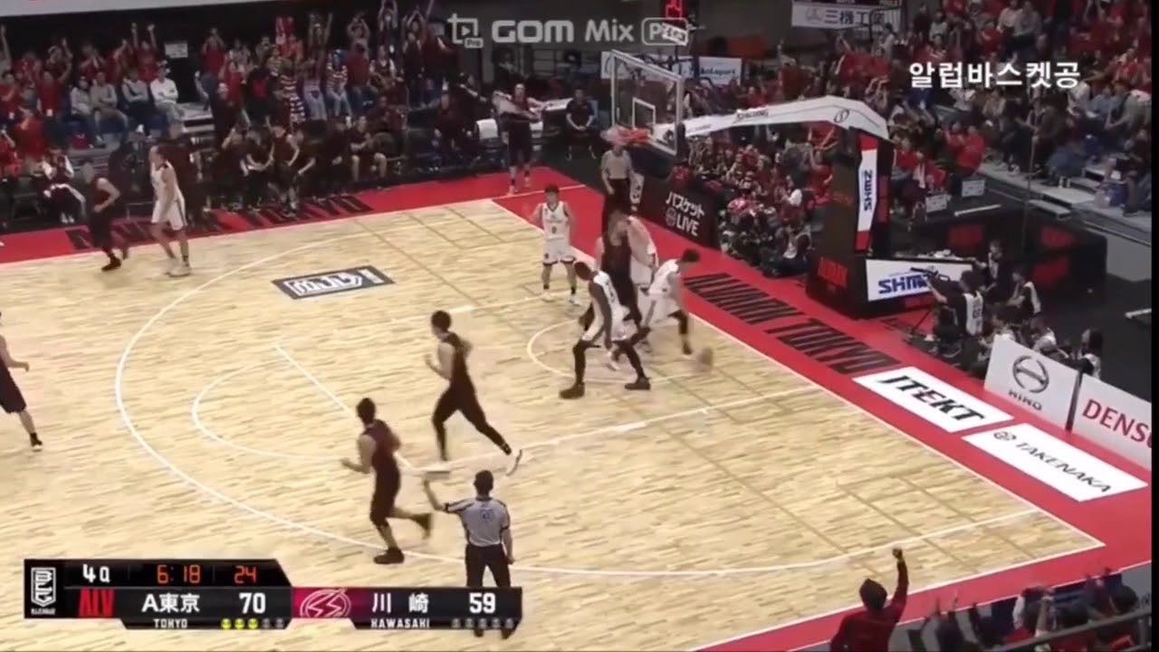 Japanese Basketball League| ALEX KIRK Dunks