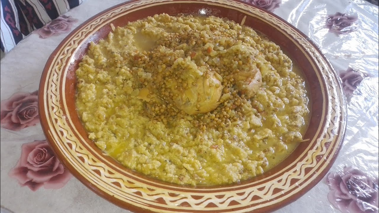 هاد الرفيسة بالحرشة أو(المضهوصة) غاتنسيك فالمسمن مع سر بنة المرقة والحرشة بلادليك و بدون خميرة فورية
