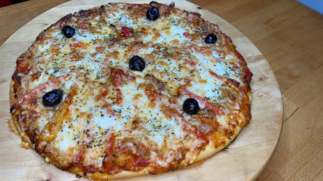 La Meilleure recette de Pizza aux Poivrons - FAIT MAISON