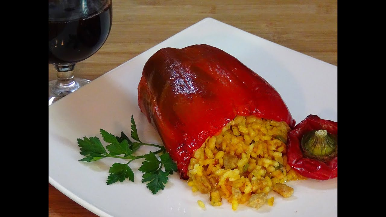 Receta Pimientos rellenos de arroz y carne - Recetas de cocina, paso a paso. Loli Domínguez