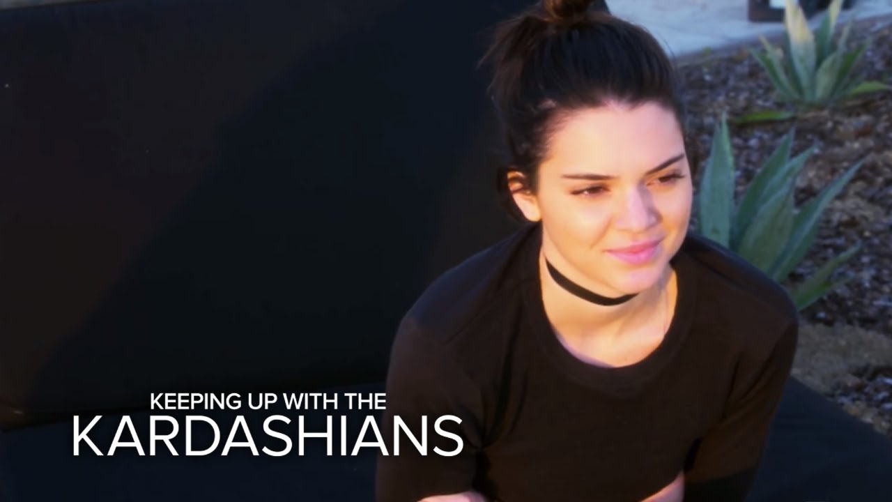 KUWTK | Caitlyn Jenner Upset Over Kendall's VS Debut | E!