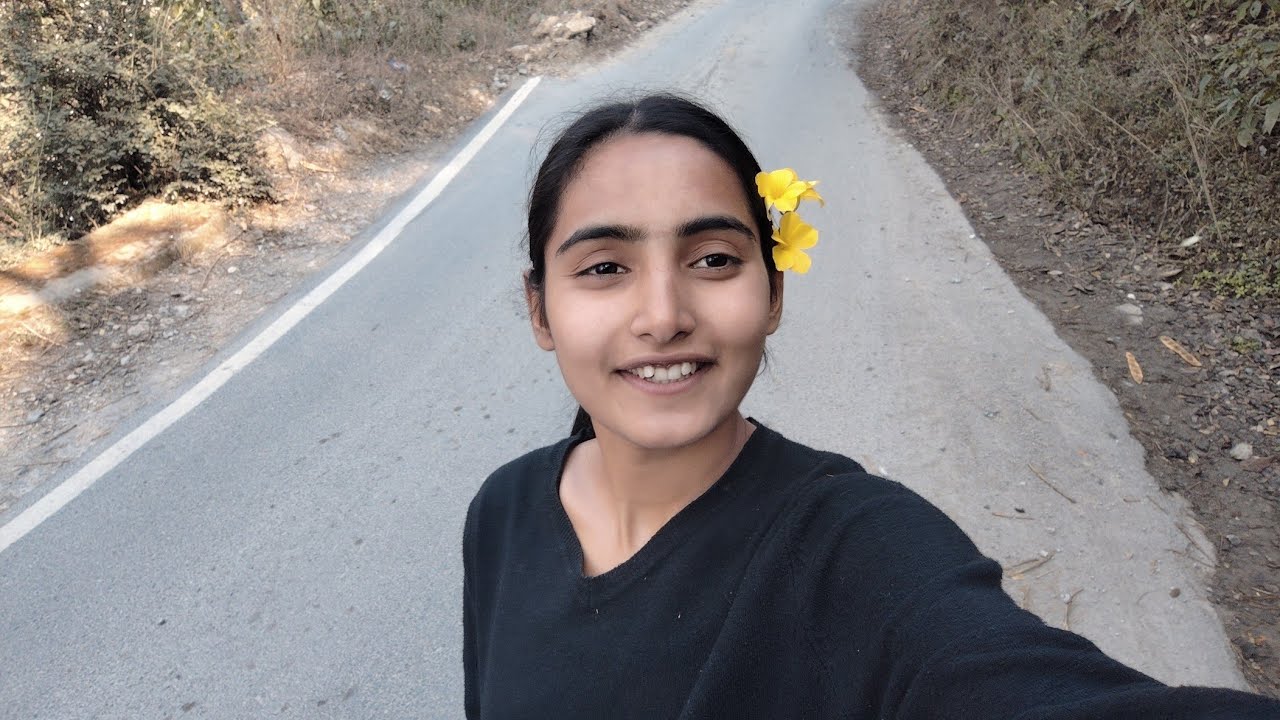 Neha ke peso se ki aaj party 😅!! Firse bus chut gyi 😭#viralvideo #new #villagelifestyle #subscribe