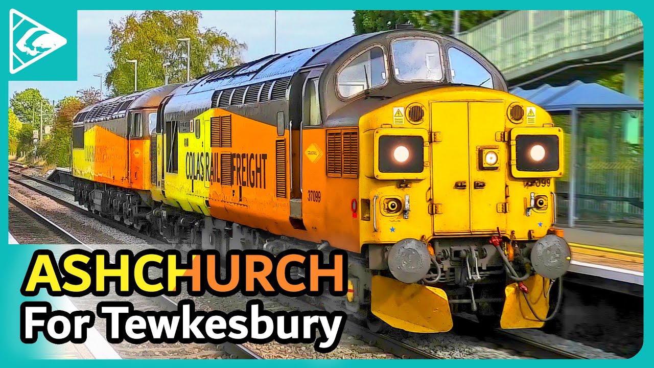 Trains at Ashchurch for Tewkesbury 09/10/2022