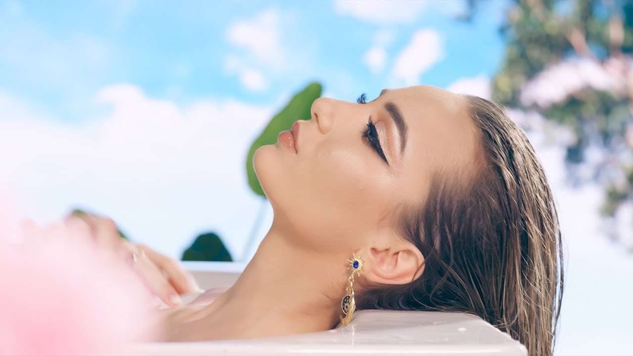 ASU & Lunna - Sunt Ametit E Dimineata Ora 3