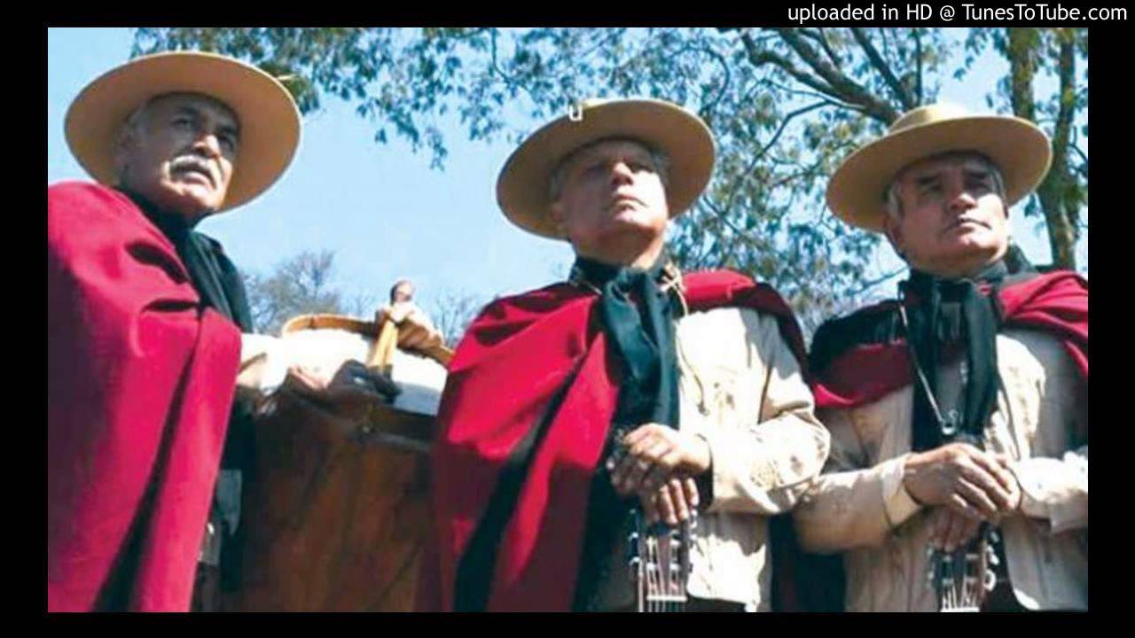 Los Hermanos Villa - Huellando ausencias