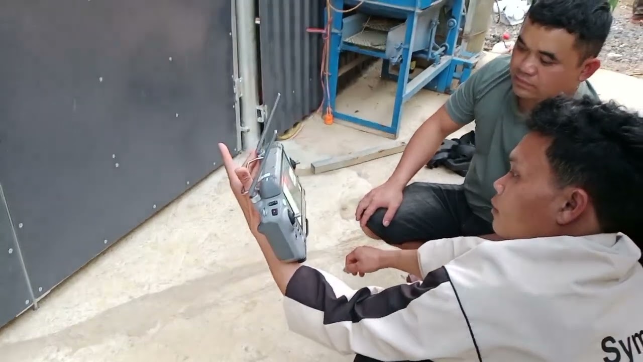 Máy phun nương cà phê pi nọng ơi âu căn tỏn le nơ 
