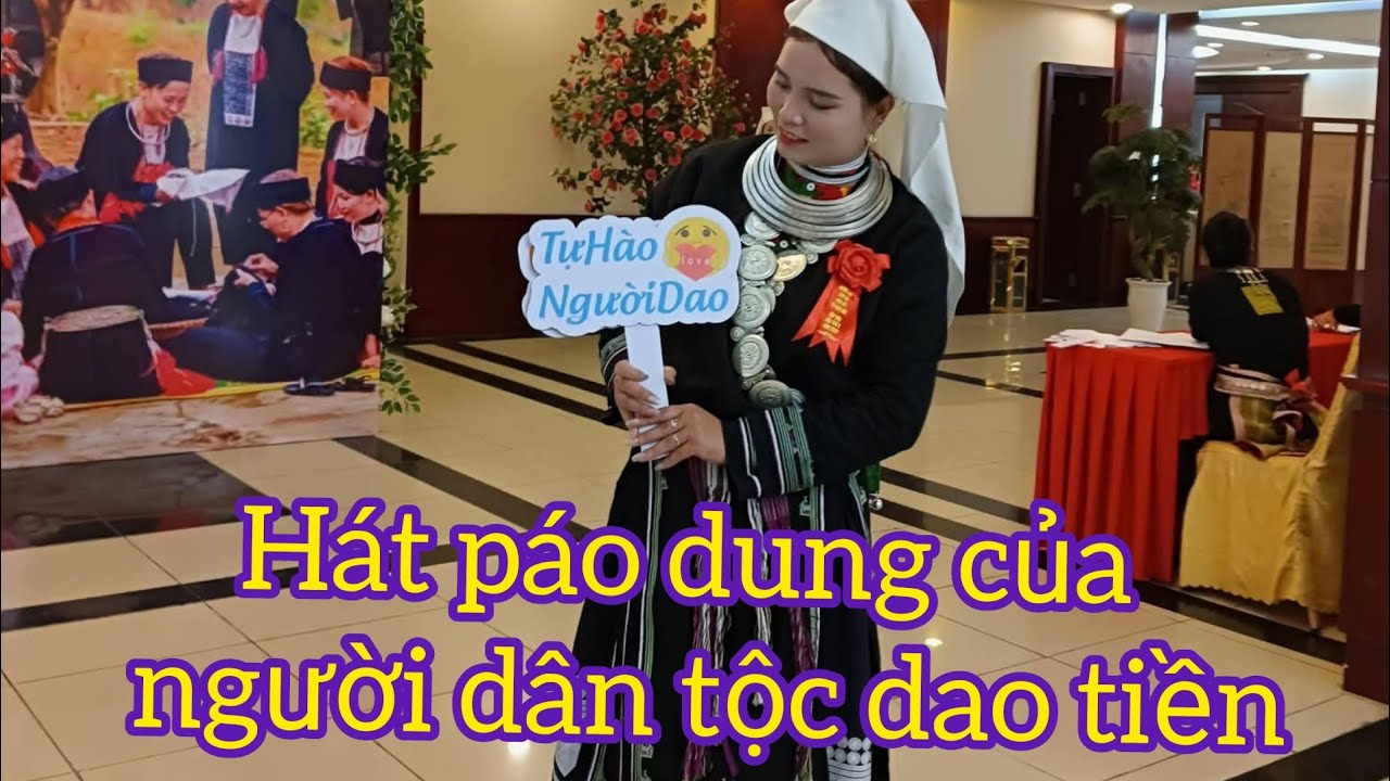 Pao Dung singing of the Dao Tien ethnic group in Vietnam