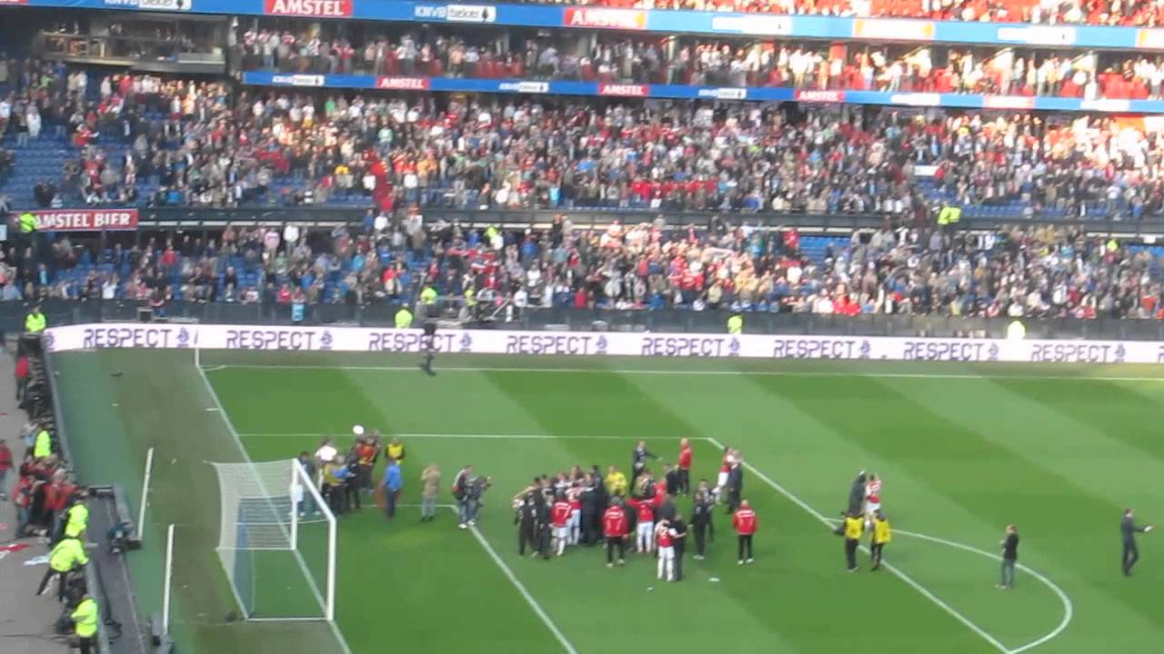 Feest na afloop van AZ bekerwinst in De Kuip inclusief AZ Clublied!!!!!!!!!!!!!!!!!!!!!