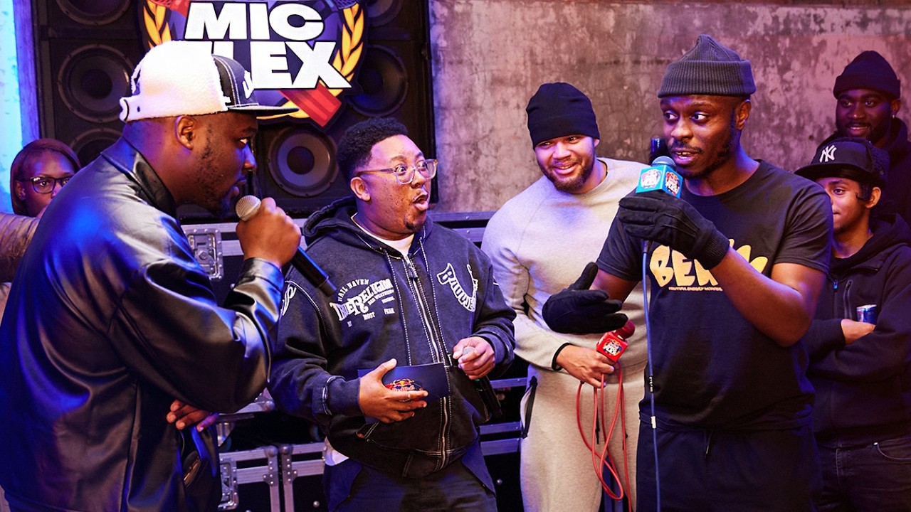 NAMESBLISS & DEERIGINAL TAKE ON SHAKES & MIC OF COURSE! | Red Bull Mic Flex