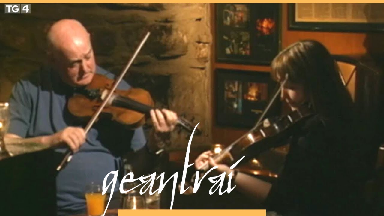 Dinny McLaughlin & Liz Doherty | Inishowen Fiddlers | McGrory's, Inis Eoghain  | Geantraí 2006 | TG4