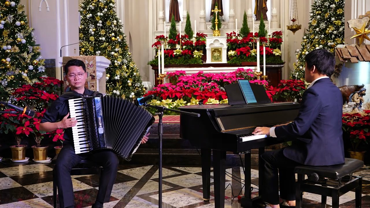 Ennio Morricone – La Califfa / Cinema Paradiso- Accordion: Huy Khánh - Piano: Mai Anh Vũ