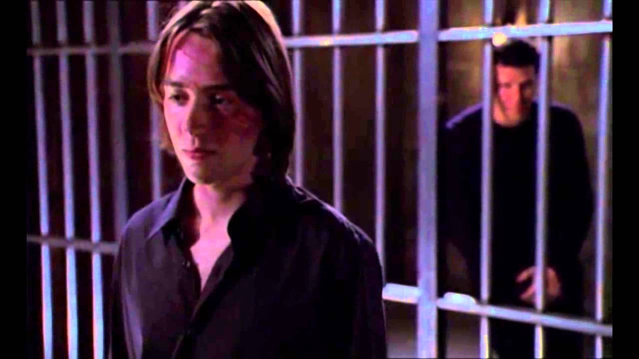 AtS - Angel & Connor - Exo-Politics [Muse]