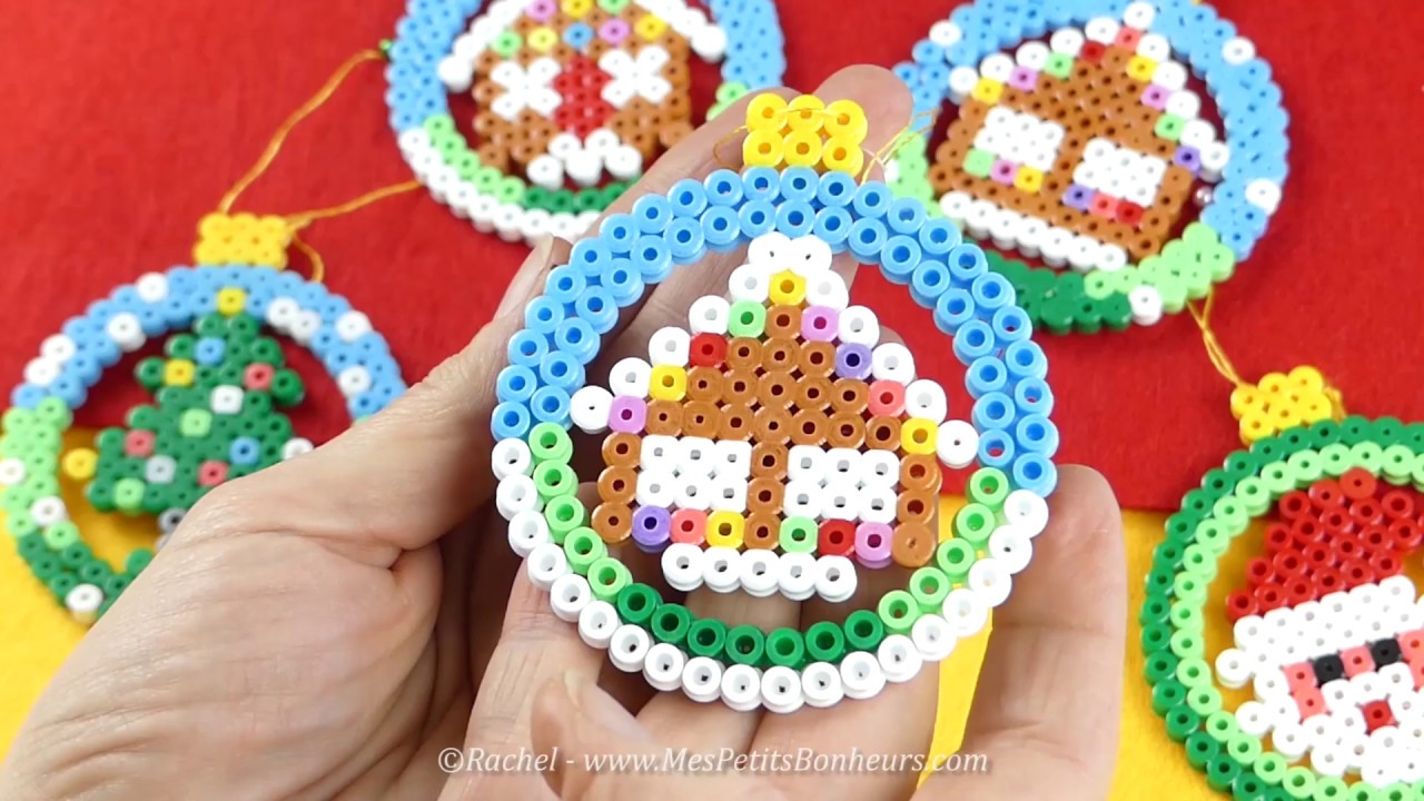 Boule de NOËL en PERLES Hama avec motif incrusté - NOUVEAU