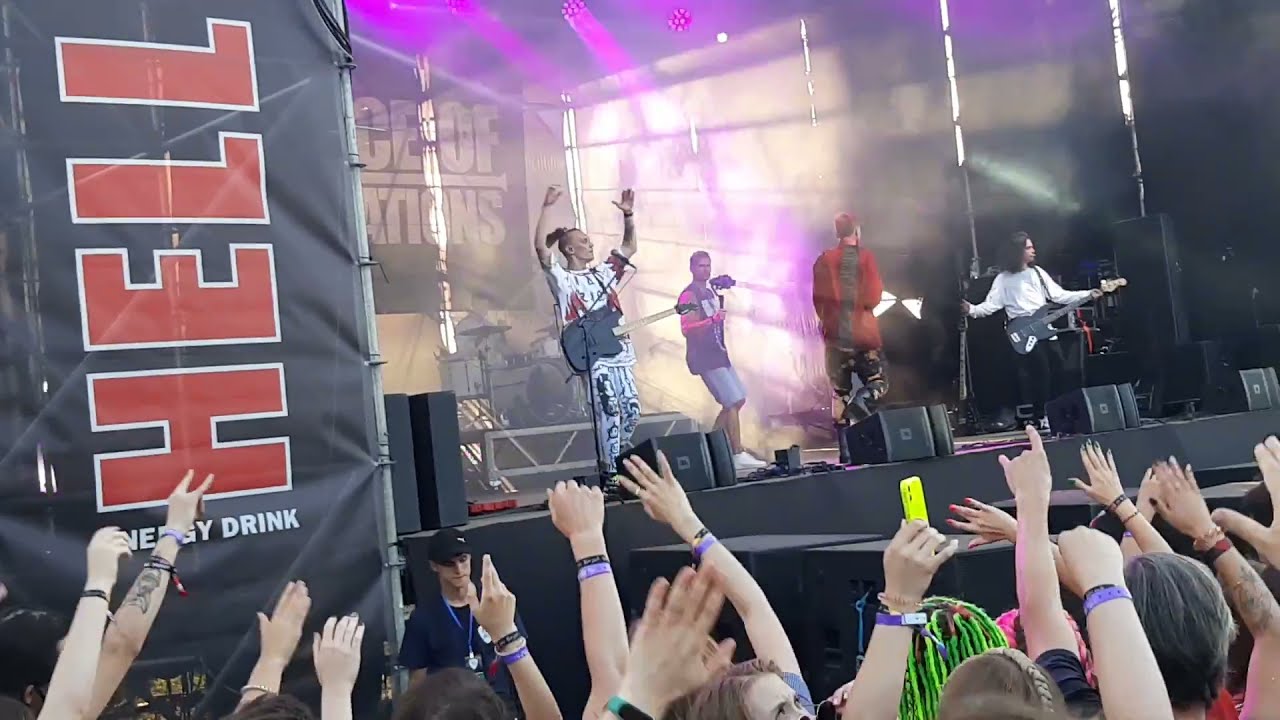 Space Of Variations - Ultrabeat (live Faine Misto 2021)