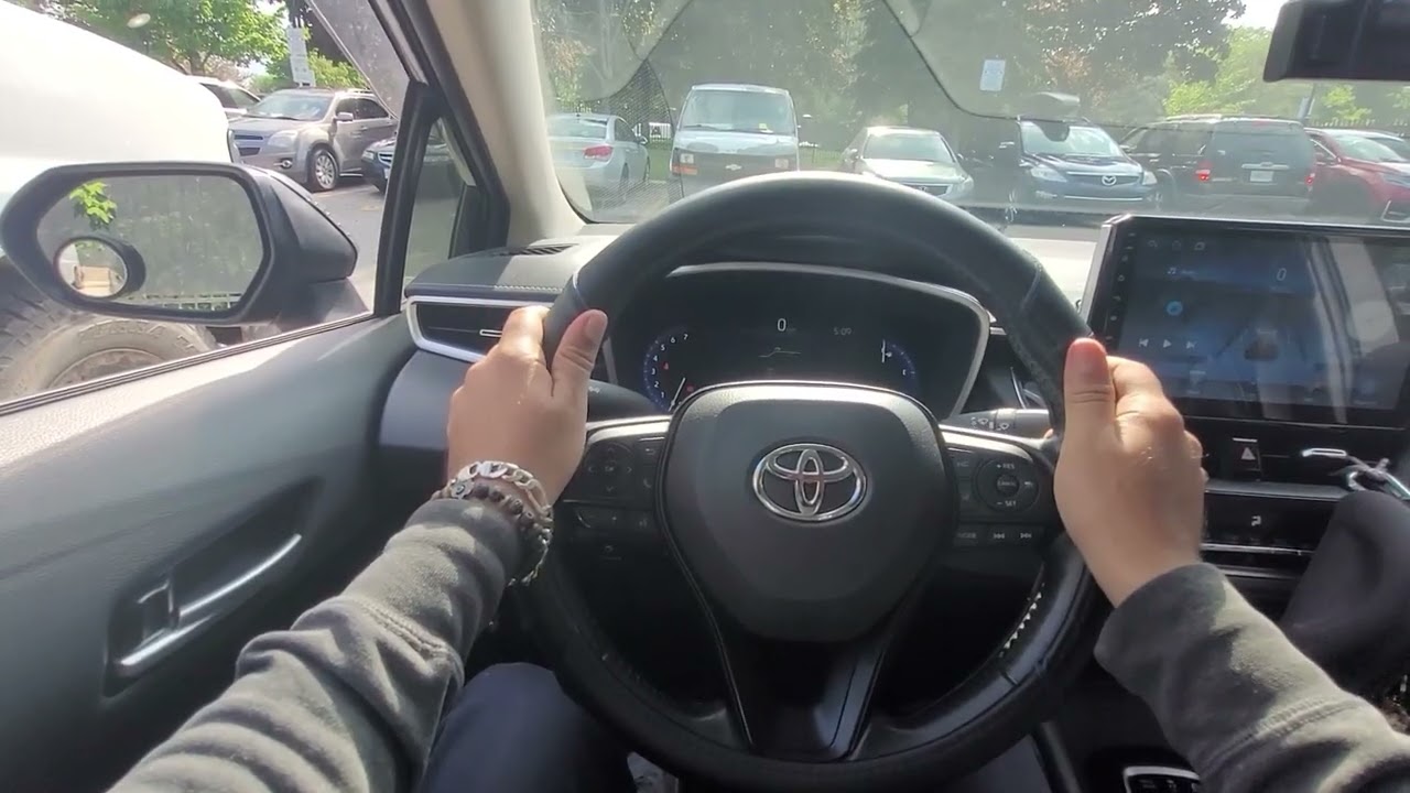 Parallel parking with pylon