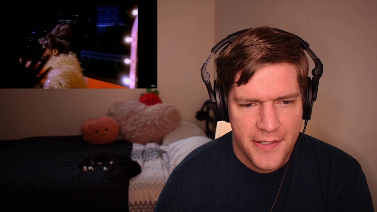 Whitney Houston 'I'm Your Baby Tonight' REACTION to the official video!!!