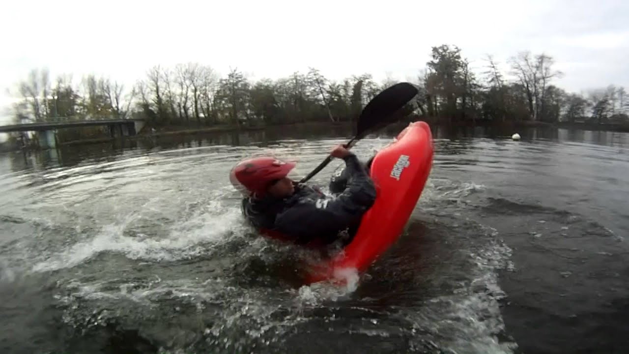 Kayak freestyle flat Arthur Longaive St Seurin