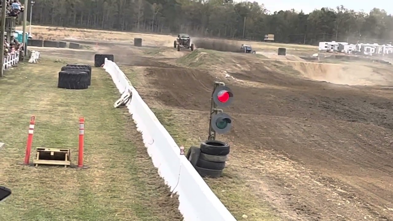 Mud Buzzard 1st place V-Tread