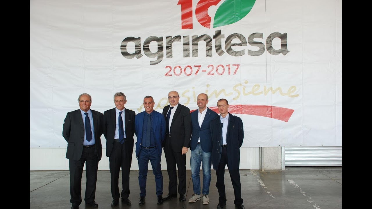 Agrintesa inaugura il nuovo stabilimento all'avanguardia dedicato al kiwi