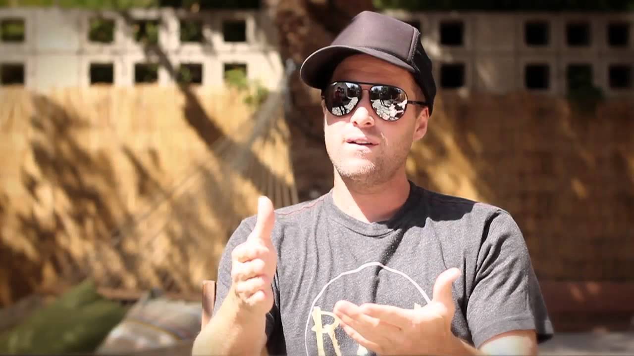 Eddie Wall talks Snow Boarding and The Peddie Files video