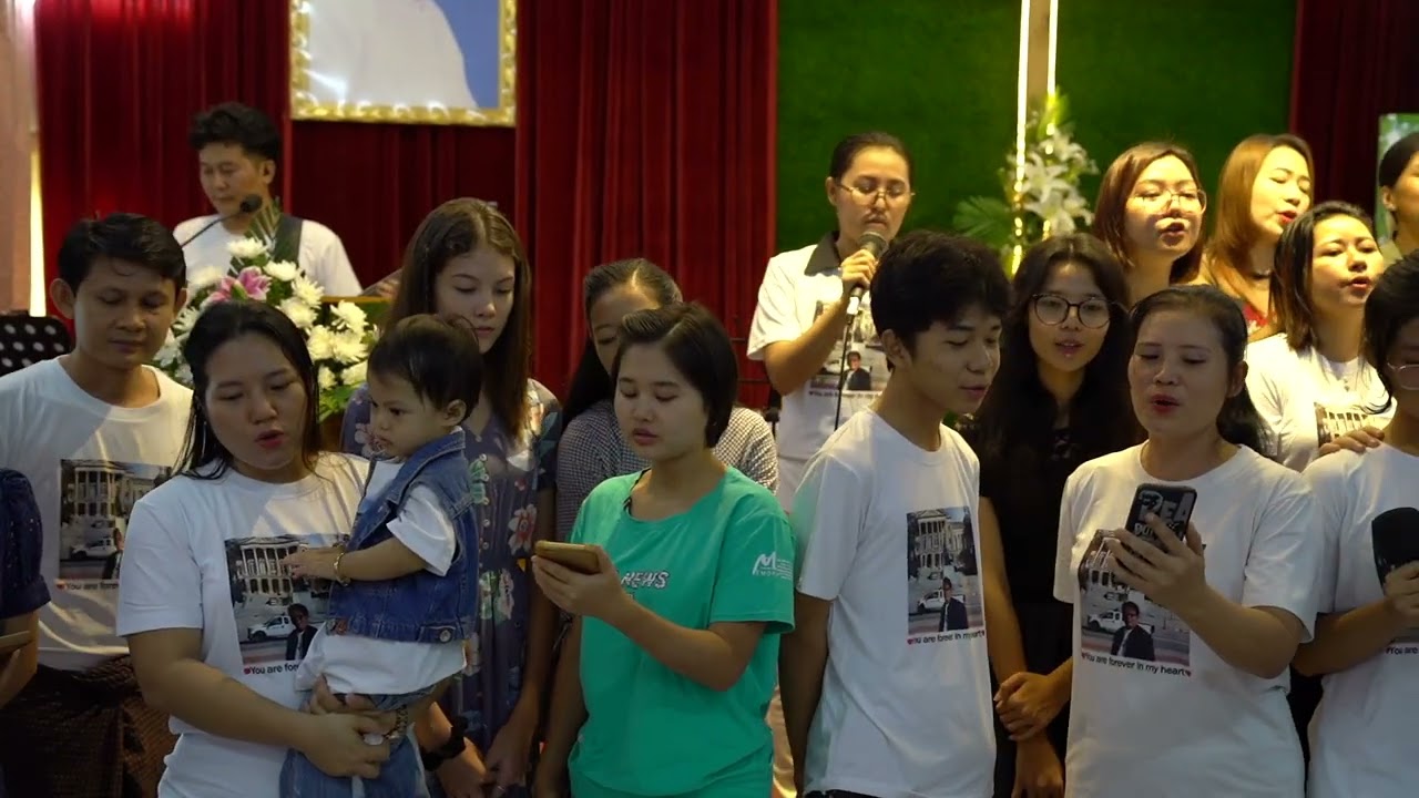 ဆူးကြားထဲကသီတင်းကောင်း တေးရေး-ဂီဒီယန်ထူး တေးဆို-A G A P E  #SILVERGOLD BAND