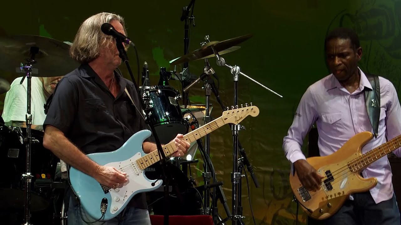 Eric Clapton - I Shot The Sheriff BASS Backing Track With Original Vocals (Live Crossroads 2010)