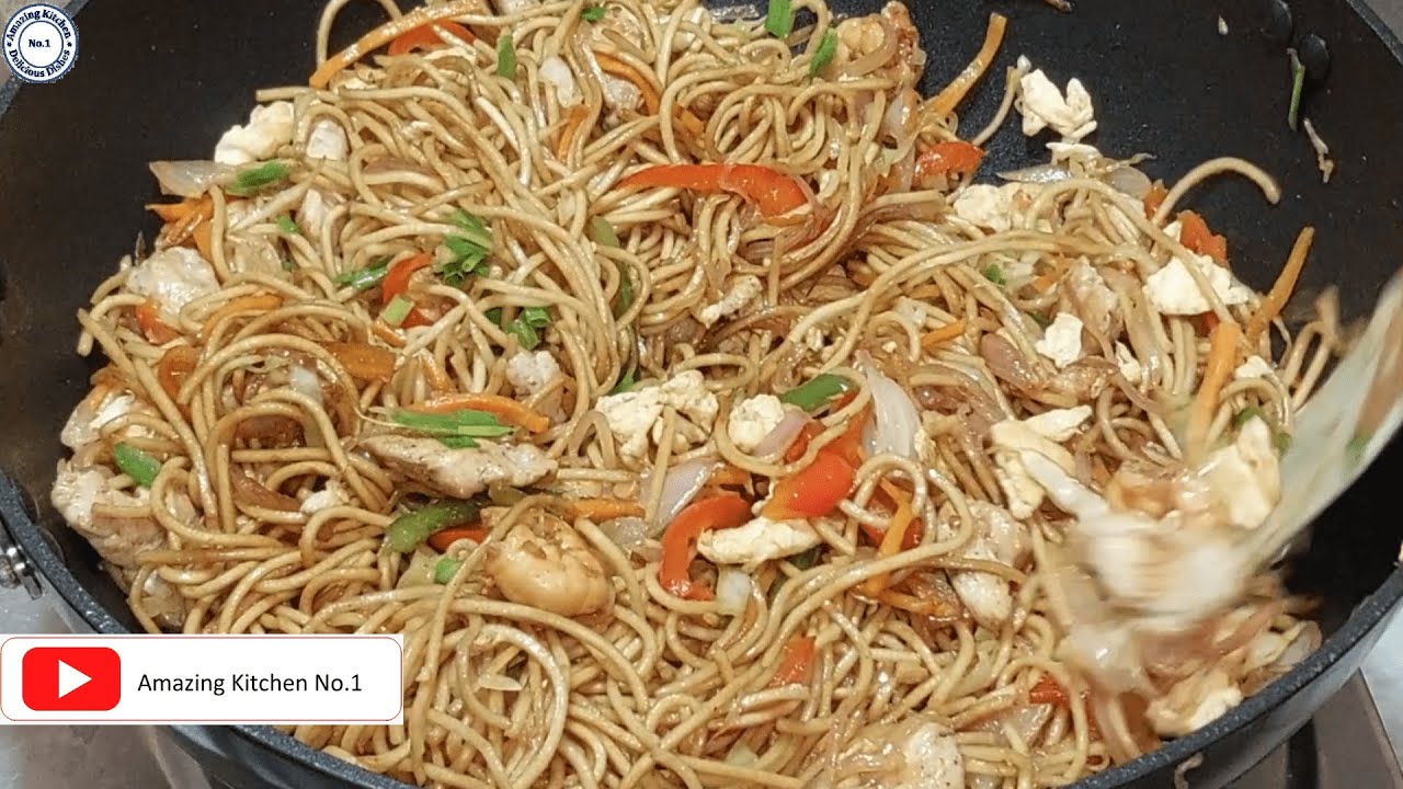 Mixed Noodles recipe । Restaurant style mixed Hakka noodles । Spicy mixed noodles ।Mixed Chow Mein ।