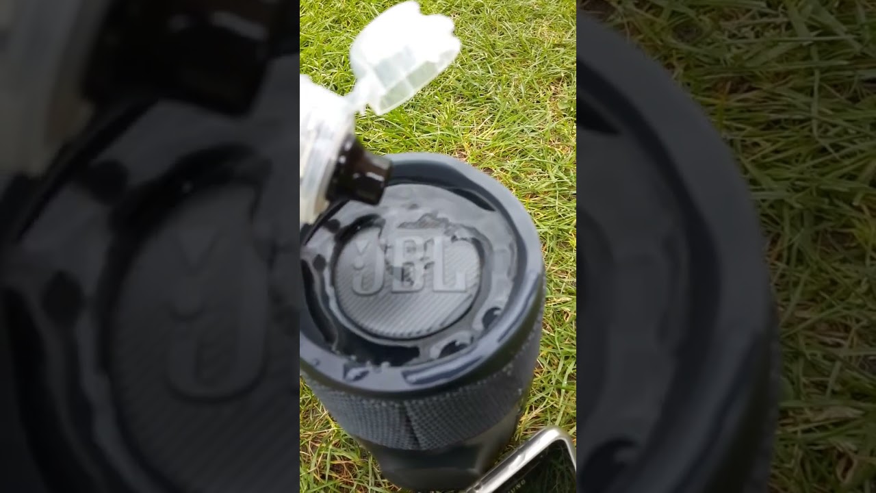Jbl Charge Essential 2 bass test | water