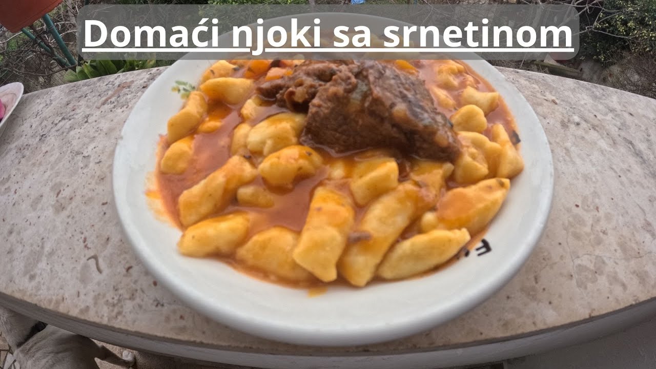 Domaći njoki sa srnetinom