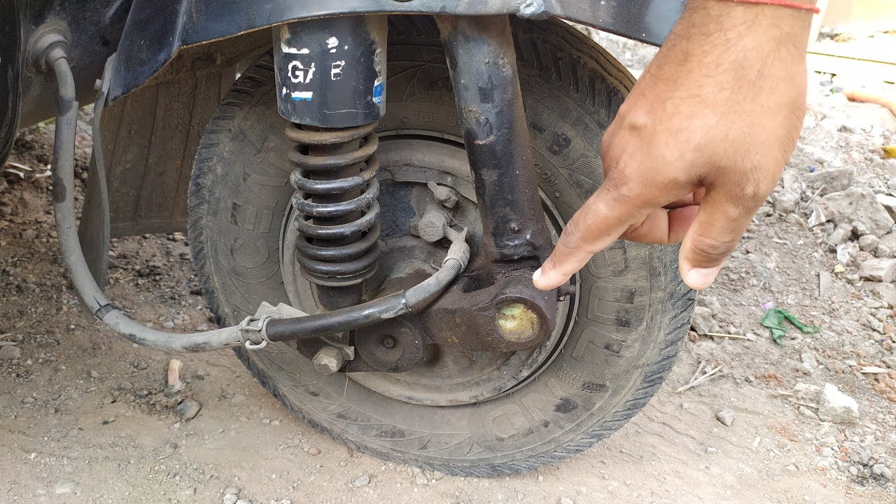 Steering Pin problem[ Fork Pivot Pin Assembly Change] Bajaj RE Compact Auto Riksha , 4stock 2stock