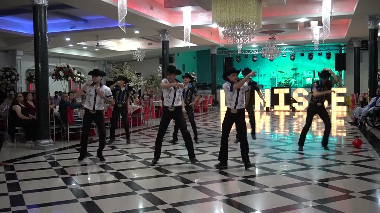 IKONIK DANCERS SURPRISE DANCE💃