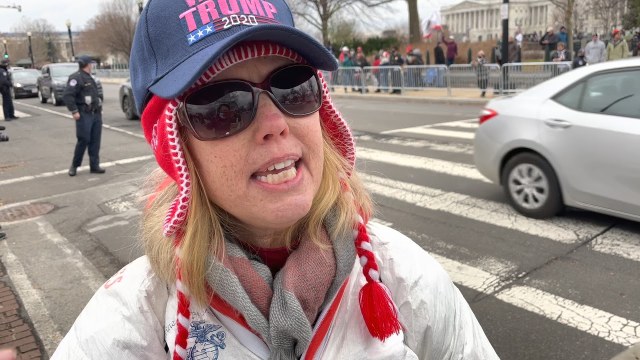 中共是恐怖组织，女士说：我讨厌中共 The CCP is a terrorist organization, the lady said: I hate the CCP