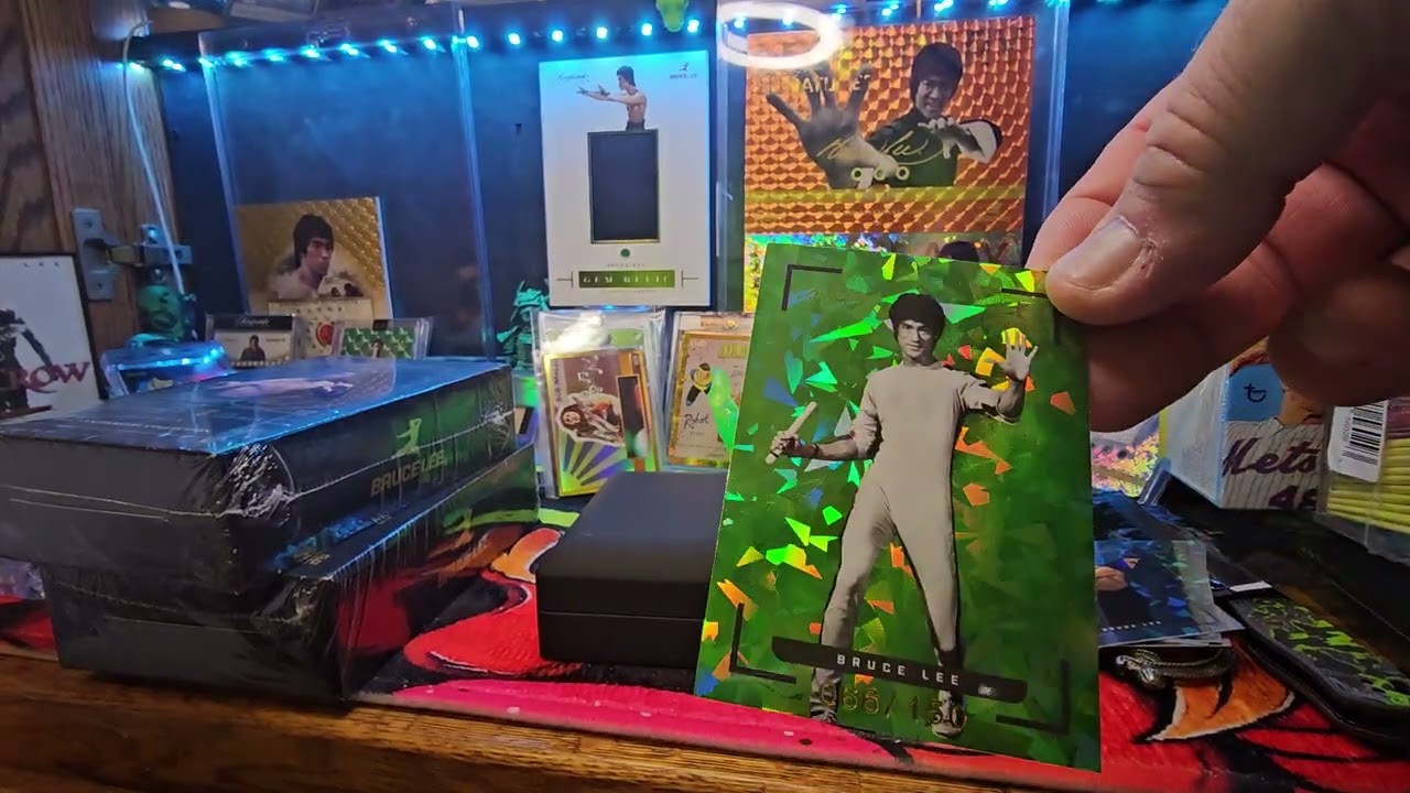 🔥Wicked Epic Whole Case Break! Bruce Lee 2024 50th Anniversary Keepsake Edition! 5 Box Case!🔥
