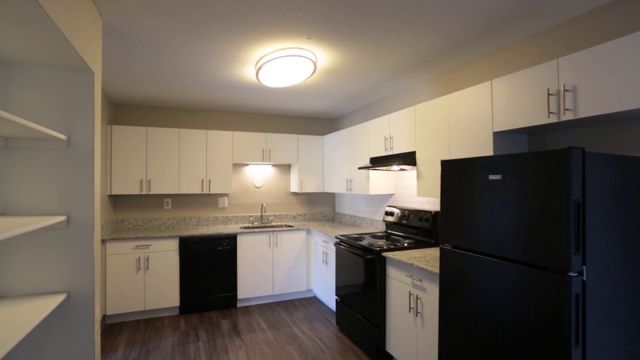 Video Tour of a Completed C1 Unit at Legacy Crossing