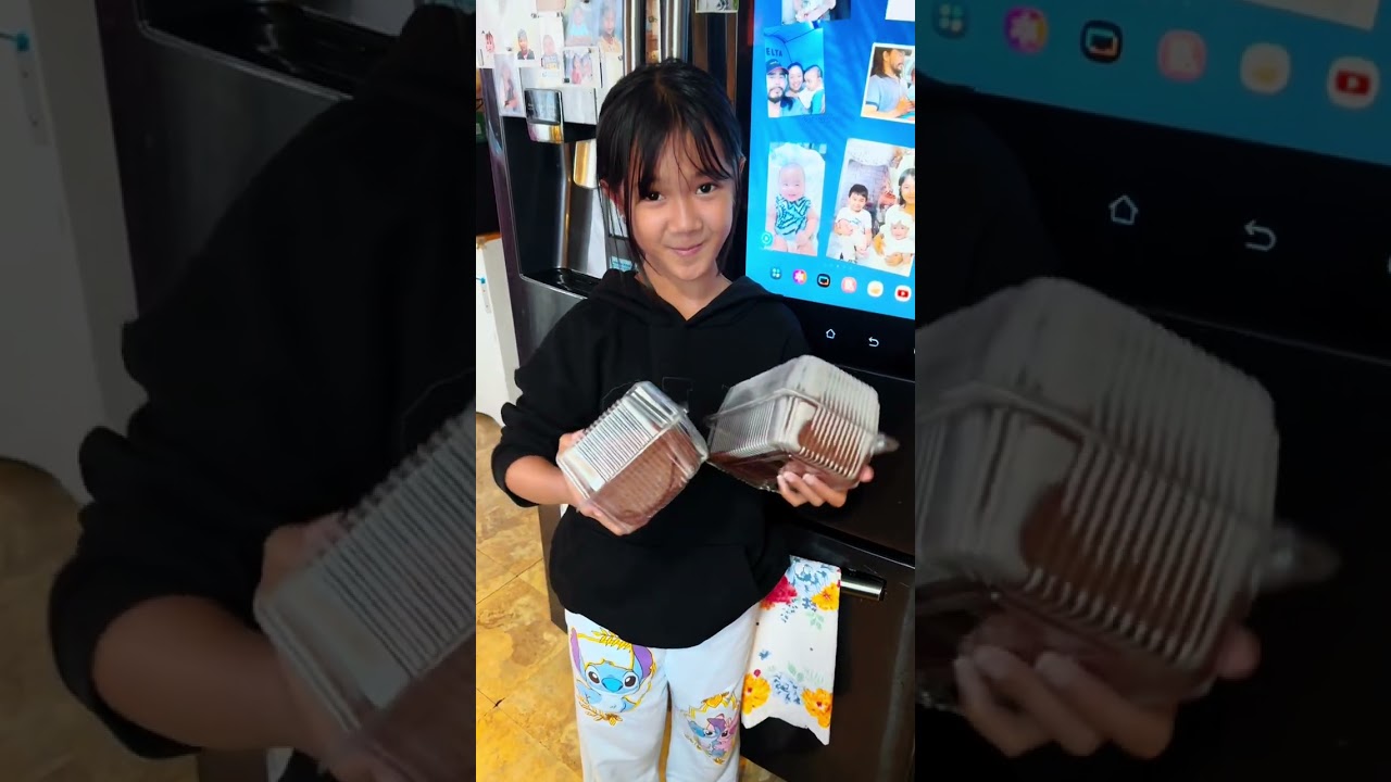 ￼ video￼ Ellena រៀនធ្វើនំ￼￼ cookie!តែឥលូវក្មួយចេញទៅ￼ Chicago ទៅរស់នៅទីនេះ នៅផ្ទះមីងបានតែមួយអាទិត្យទេ