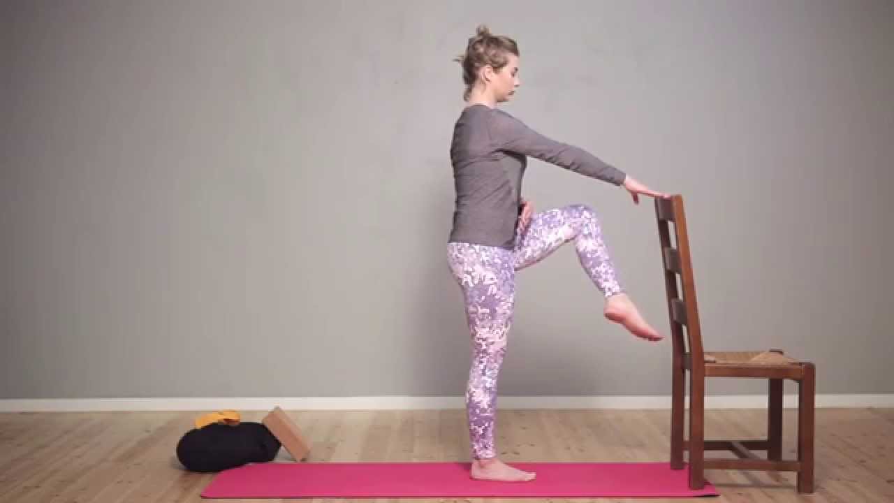 St&aring;ende yoga f&ouml;r reumatiker - Therese L&ouml;gdahl