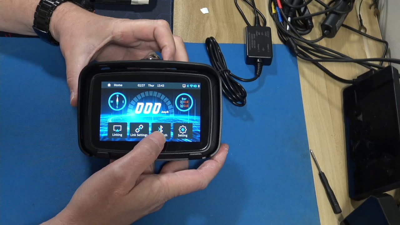 Unboxing & Bench Test: Ricoel C5 Super Basic Motorcycle Screen with CarPlay, Android Auto, & TPMS