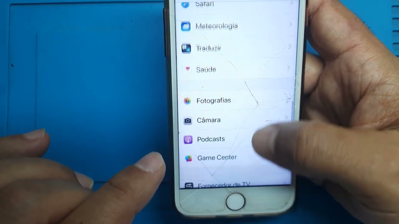 Iphone atendendo chamadas no viva voz.  Resolvido!!!