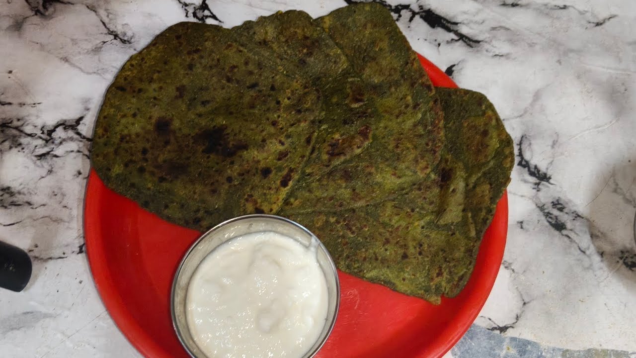 Leftover आलू पालक की सब्जी के पराठे । Aalu palak ke testi paraathe