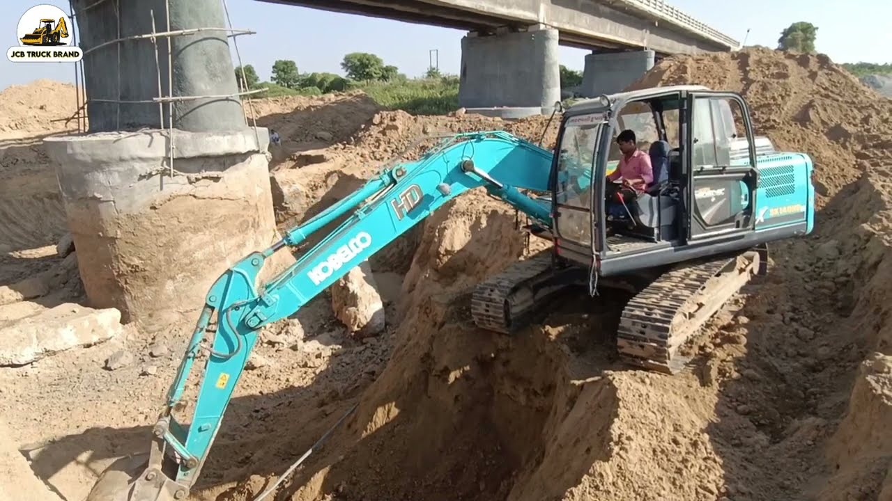 JCB 3dx Jcb SCC SK140HD Kobelco work for digging trench breker, bucket for village