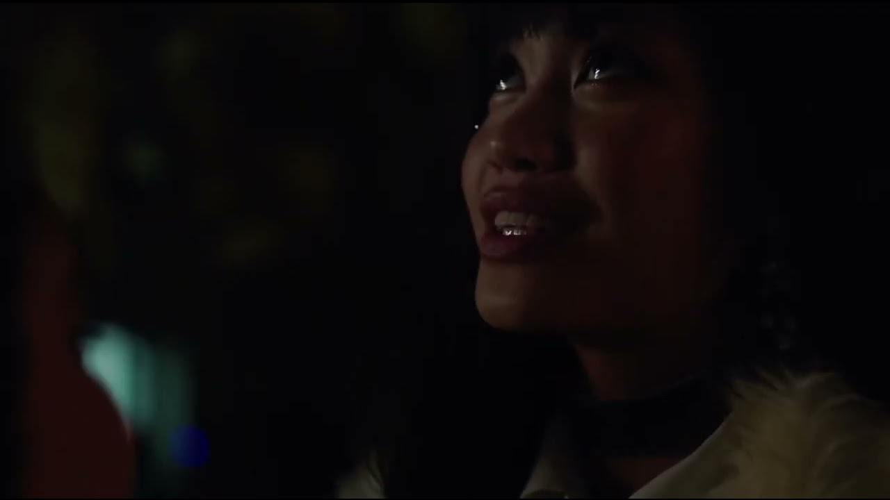 DRUCK 6x03 / Kissing Scene &mdash; Fatou and Kieu My (Sira-Anna Faal and Nhung Hong)