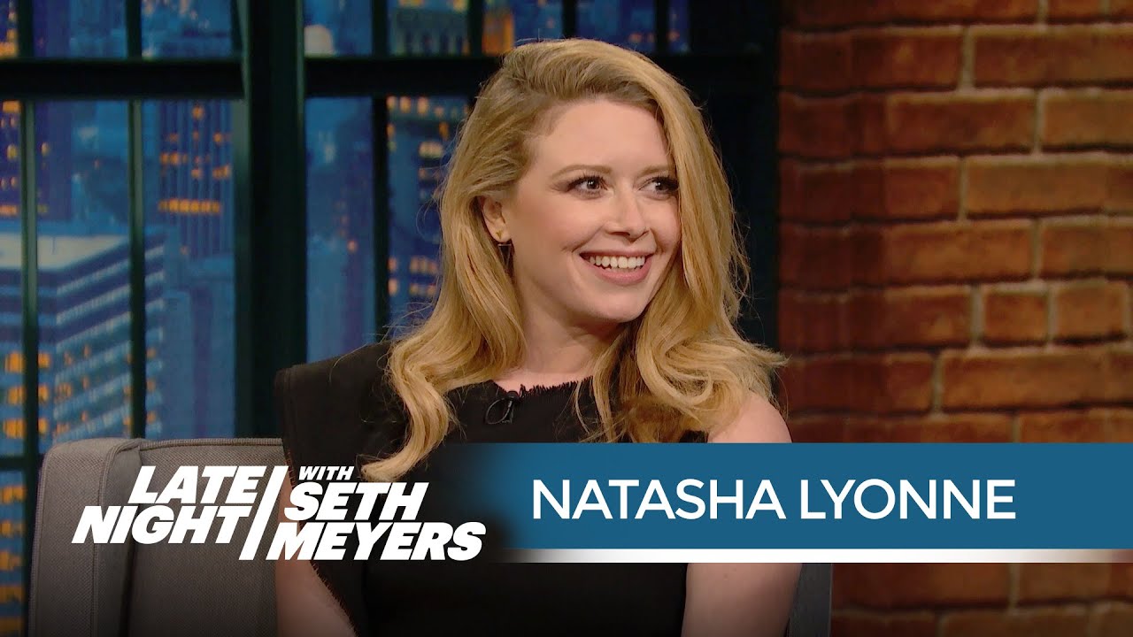 Natasha Lyonne Talks Emmys and Fred Armisen's Crazy Red Carpet Look - Late Night with Seth Meyers
