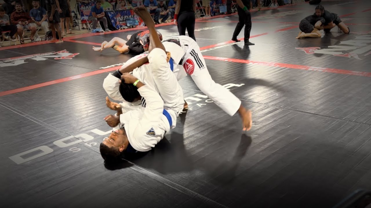 My First BLUE BELT BJJ Competition (NAGA - GI)