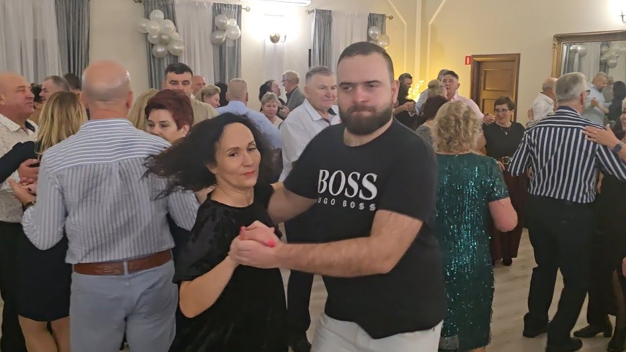 27 grudnia 2025 Kamerzysta rozruszał cały parkiet, dobrze mu to wychodzi!