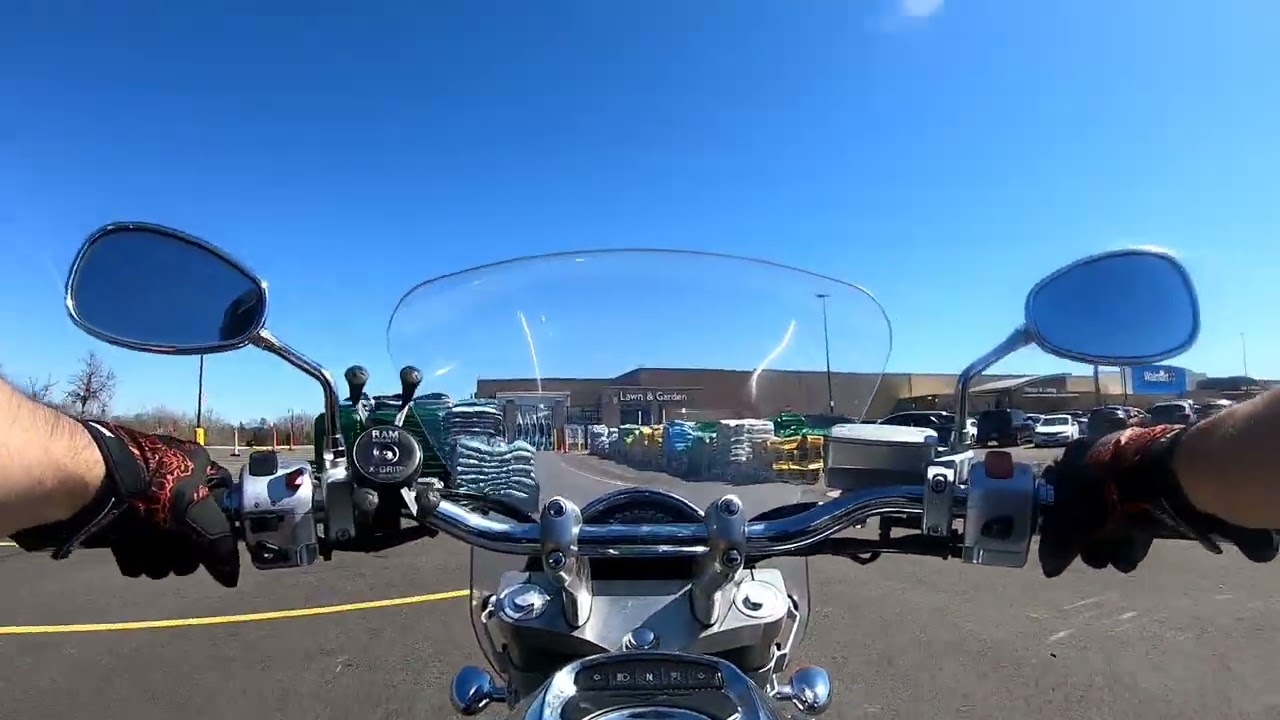 rear view on my  suzuki boulevard m50 then changed to chest mount windy fun Sunday ride