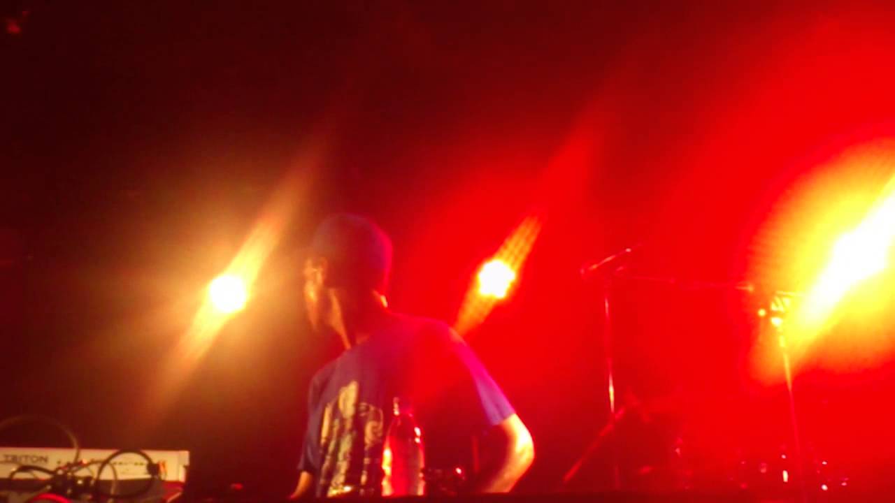 Deejay Nelson - Break Ya Kneck Routine