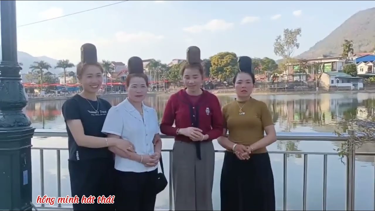 4 NGƯỜI CHỊ EM CÙNG HÁT MỪNG XUÂN NĂM MỚI 